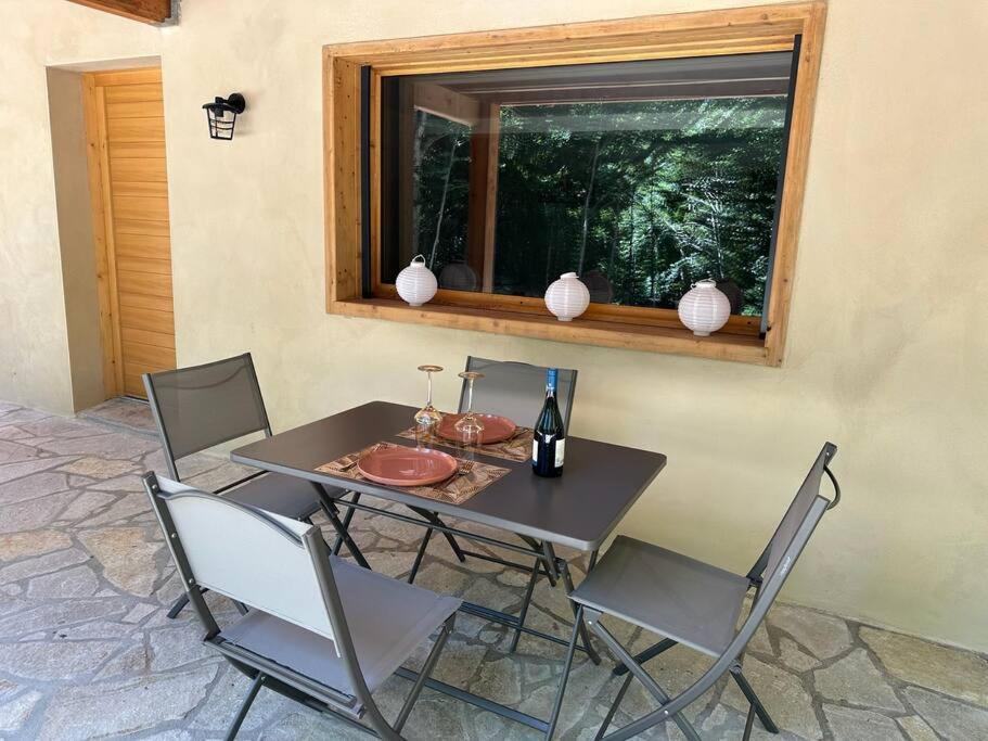 Jacuzzi En Foret L'Esperou Exterior photo